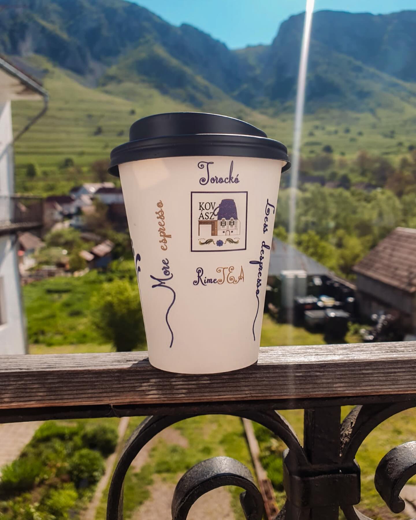 Kovász Coffee Rimetea